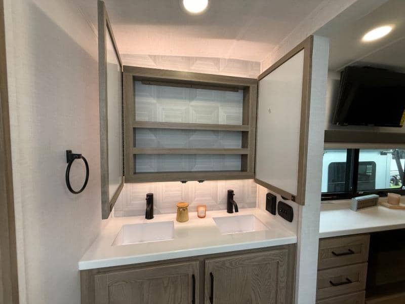 2026 Forest River 2026 Forest River Flagstaff Classic - thumbnail 39