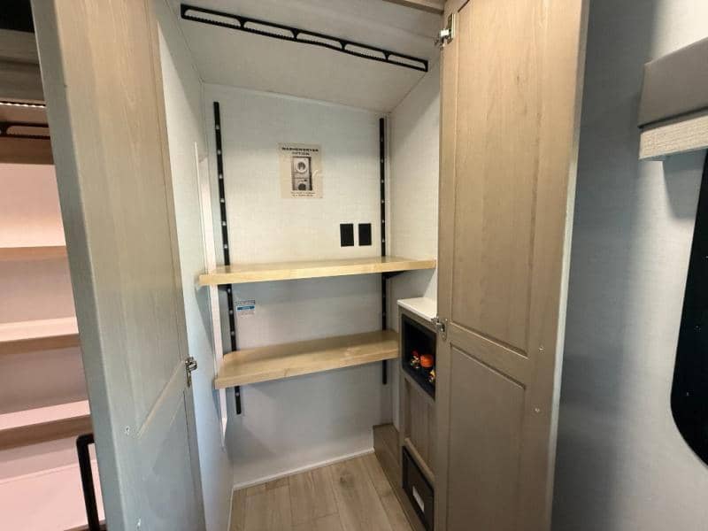 2026 Forest River 2026 Forest River Flagstaff Classic - thumbnail 32