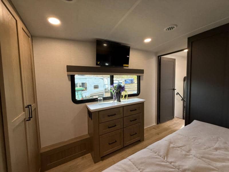 2026 Forest River 2026 Forest River Flagstaff Classic - thumbnail 33