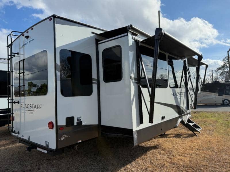 2026 Forest River 2026 Forest River Flagstaff Classic - thumbnail 37