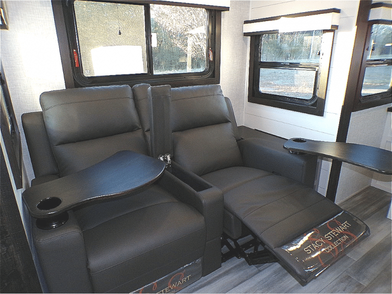 2024 Jayco 2024 Jayco Jay Feather - thumbnail 15