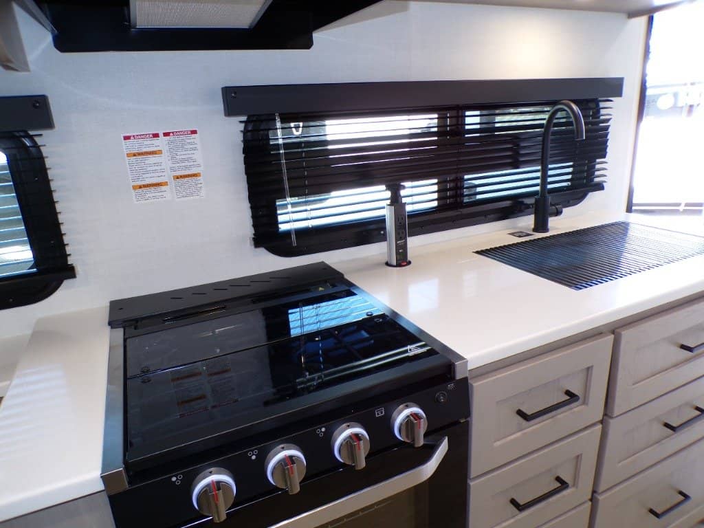 2026 Forest River 2026 Forest River Flagstaff Micro Lite - thumbnail 22