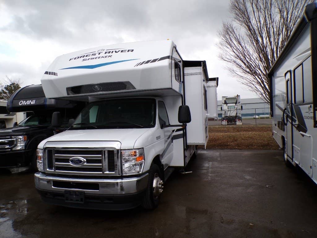 2025 Forest River 2025 Forest River Sunseeker - thumbnail 4