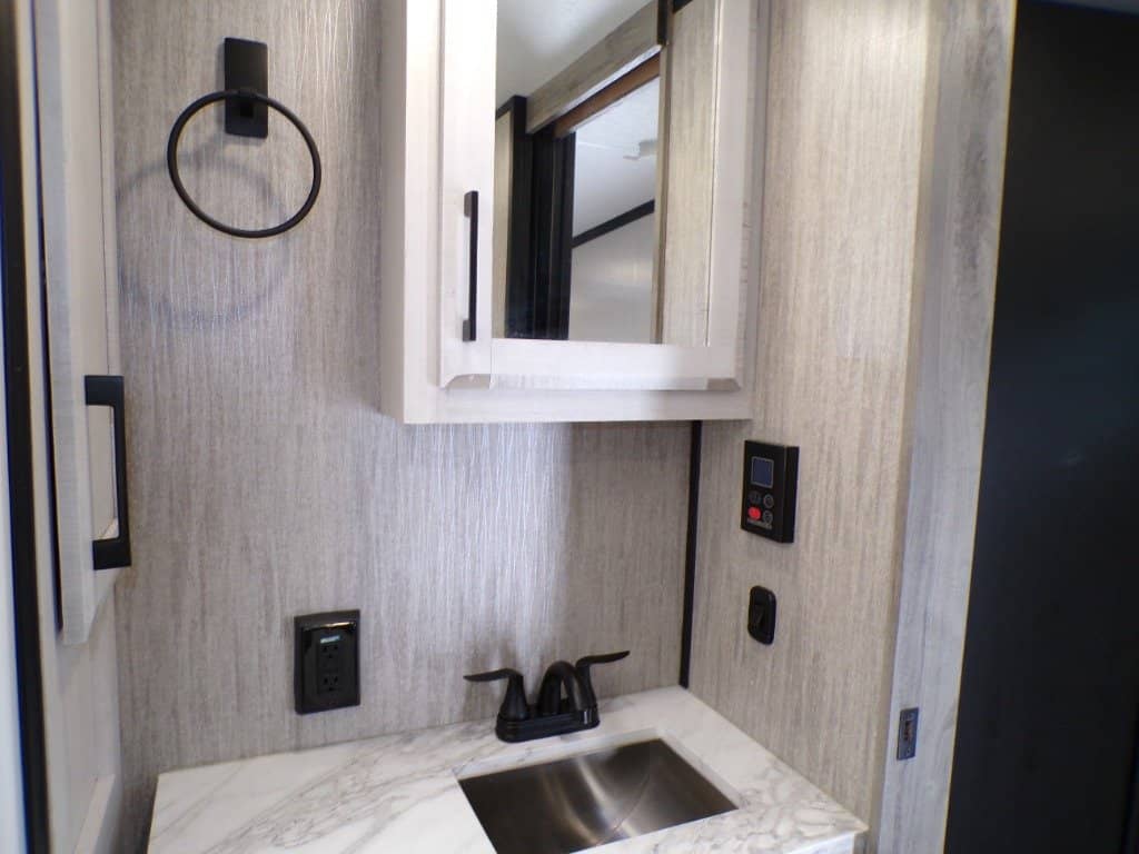 2023 Z  2023 Z  KZ RV Durango - thumbnail 61