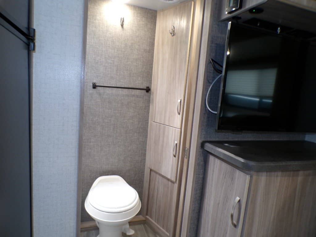 2022 Winnebago 2022 Winnebago Micro Minnie - thumbnail 41