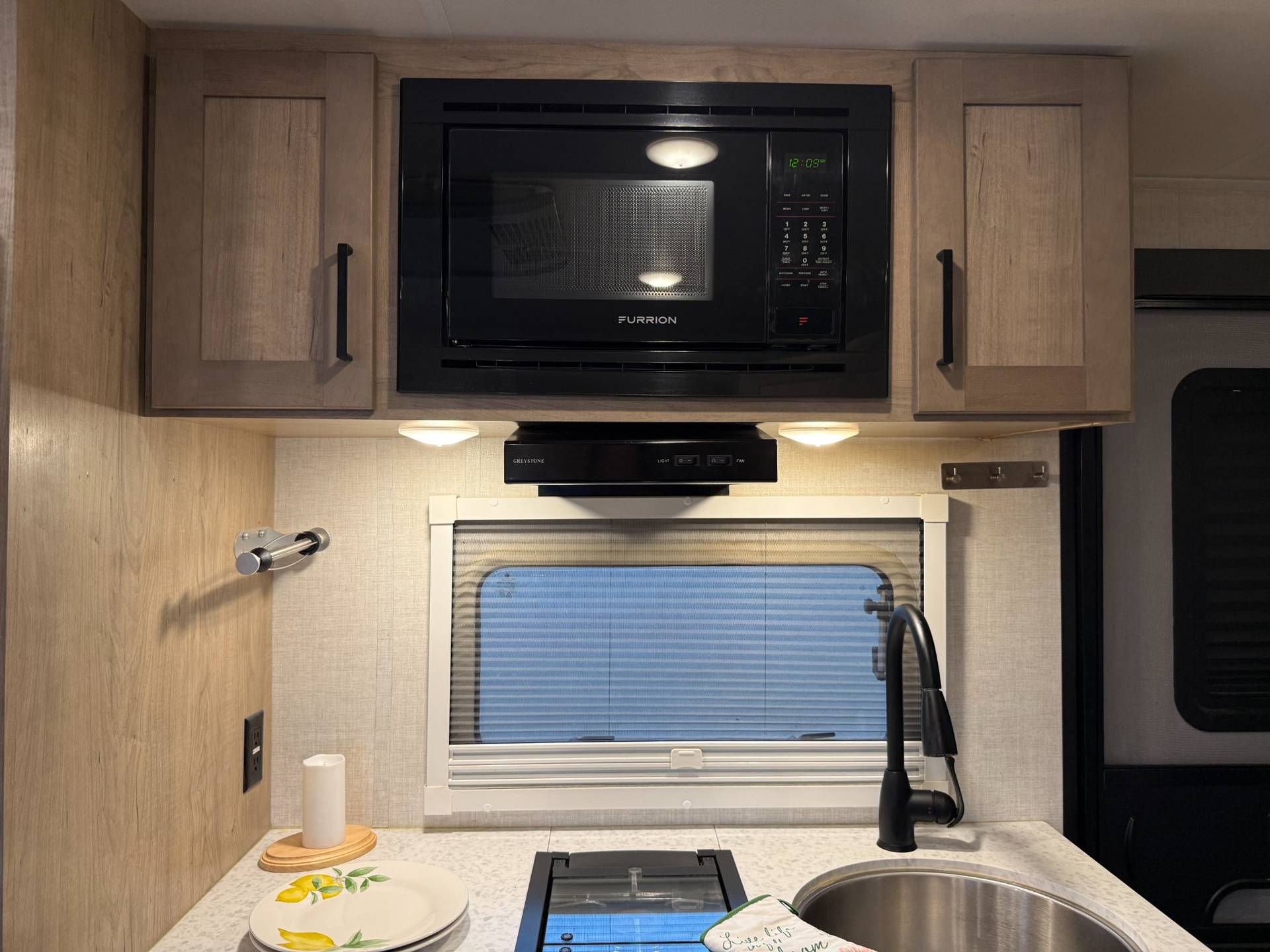 2023 Ember RV 2023 Ember RV Overland - thumbnail 9