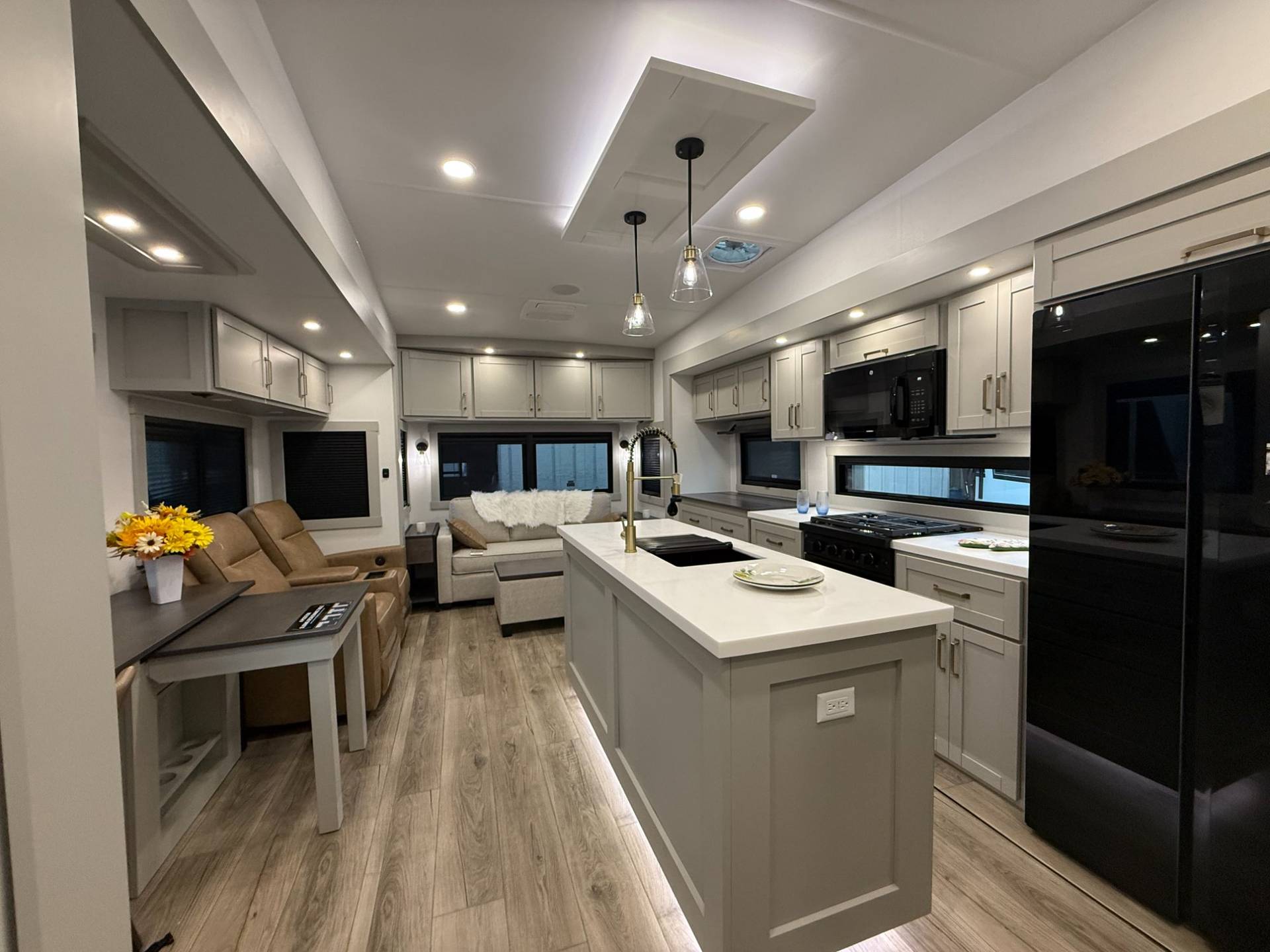 2026 Brinkley RV 2026 Brinkley RV Model Z - thumbnail 6