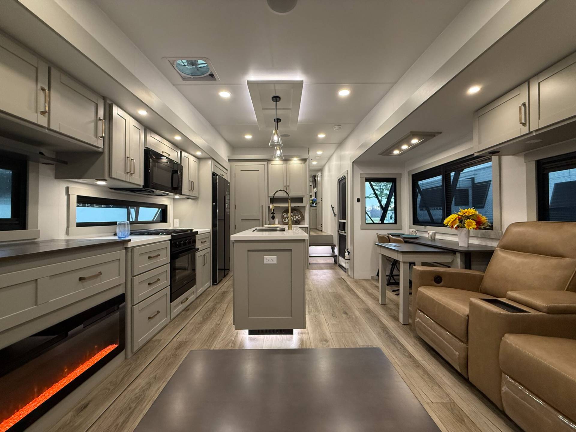 2026 Brinkley RV 2026 Brinkley RV Model Z - thumbnail 7