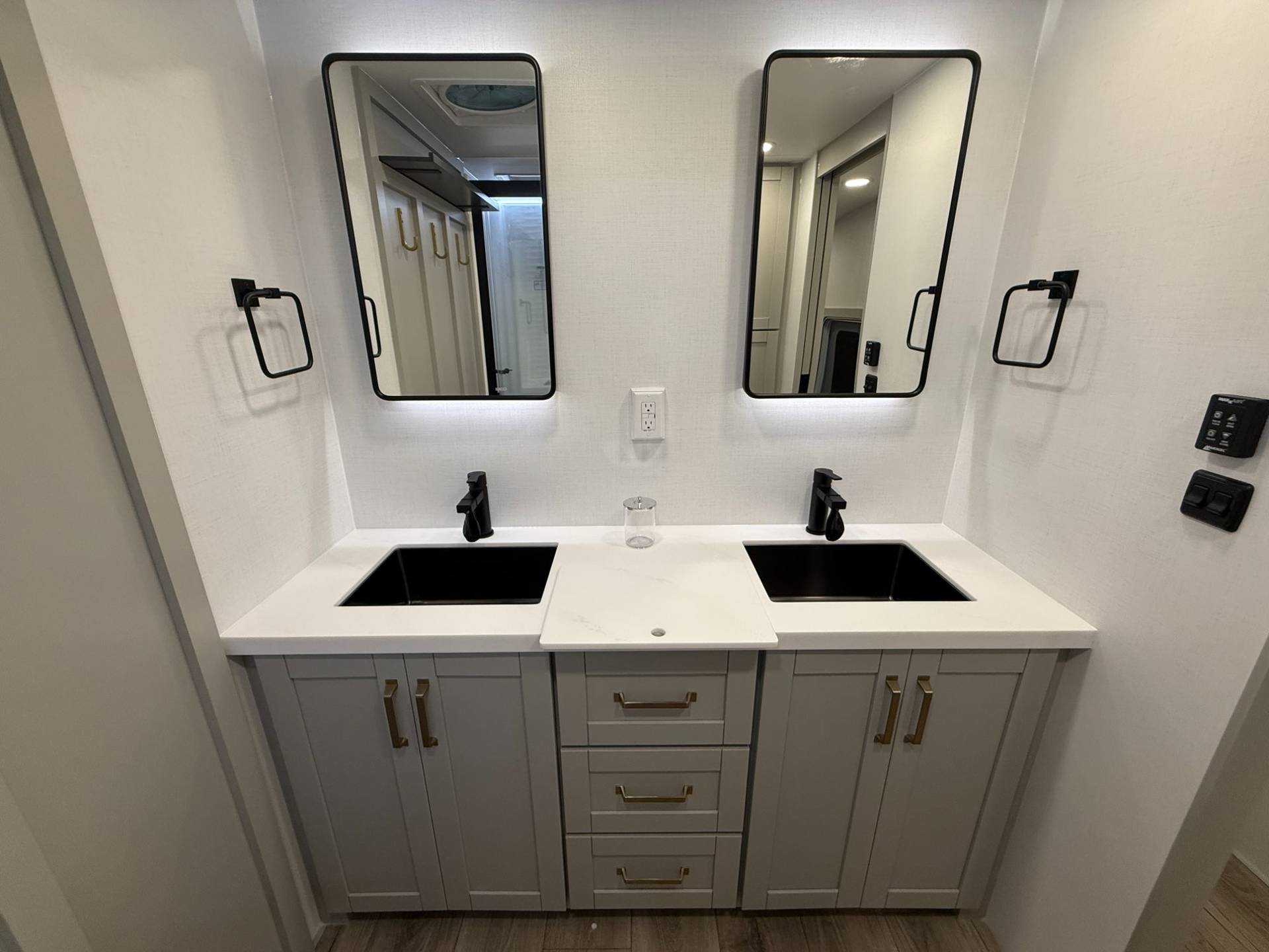 2026 Brinkley RV 2026 Brinkley RV Model Z - thumbnail 23