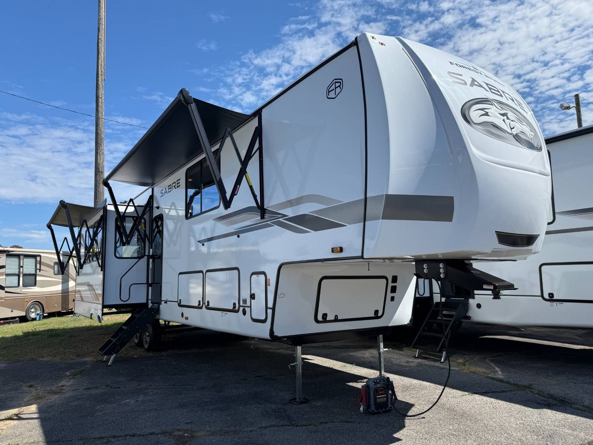 2026 Forest River 2026 Forest River Sabre - thumbnail 1