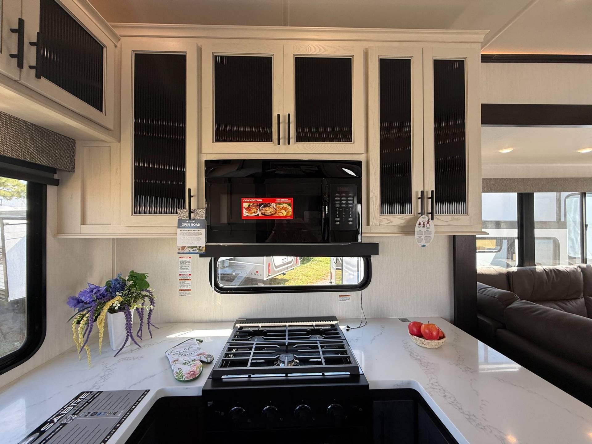 2026 Forest River 2026 Forest River Sabre - thumbnail 8