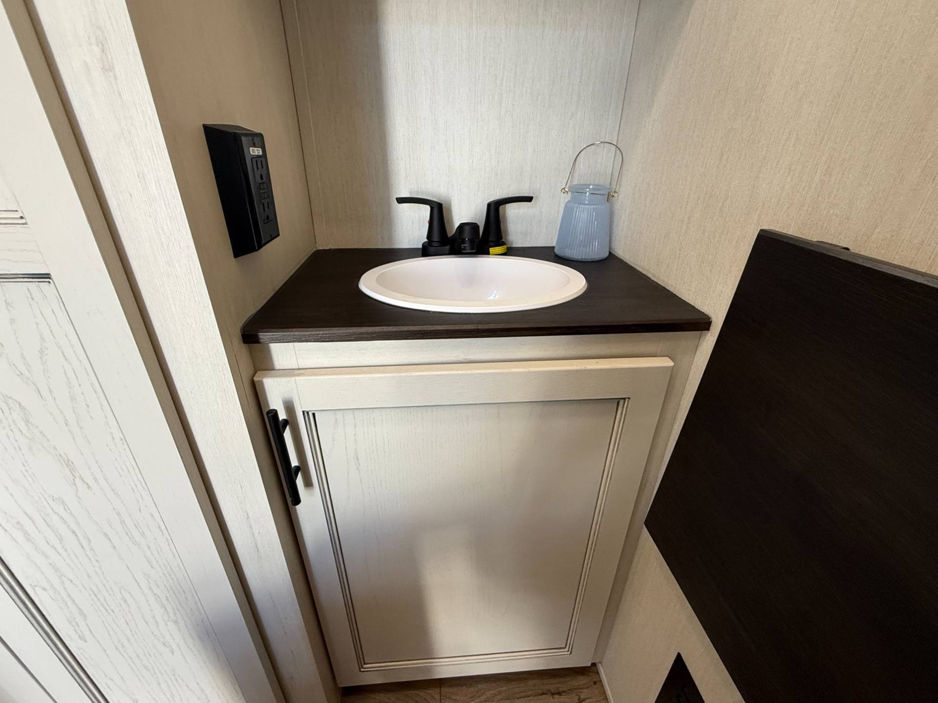 2026 Forest River 2026 Forest River Sabre - thumbnail 21