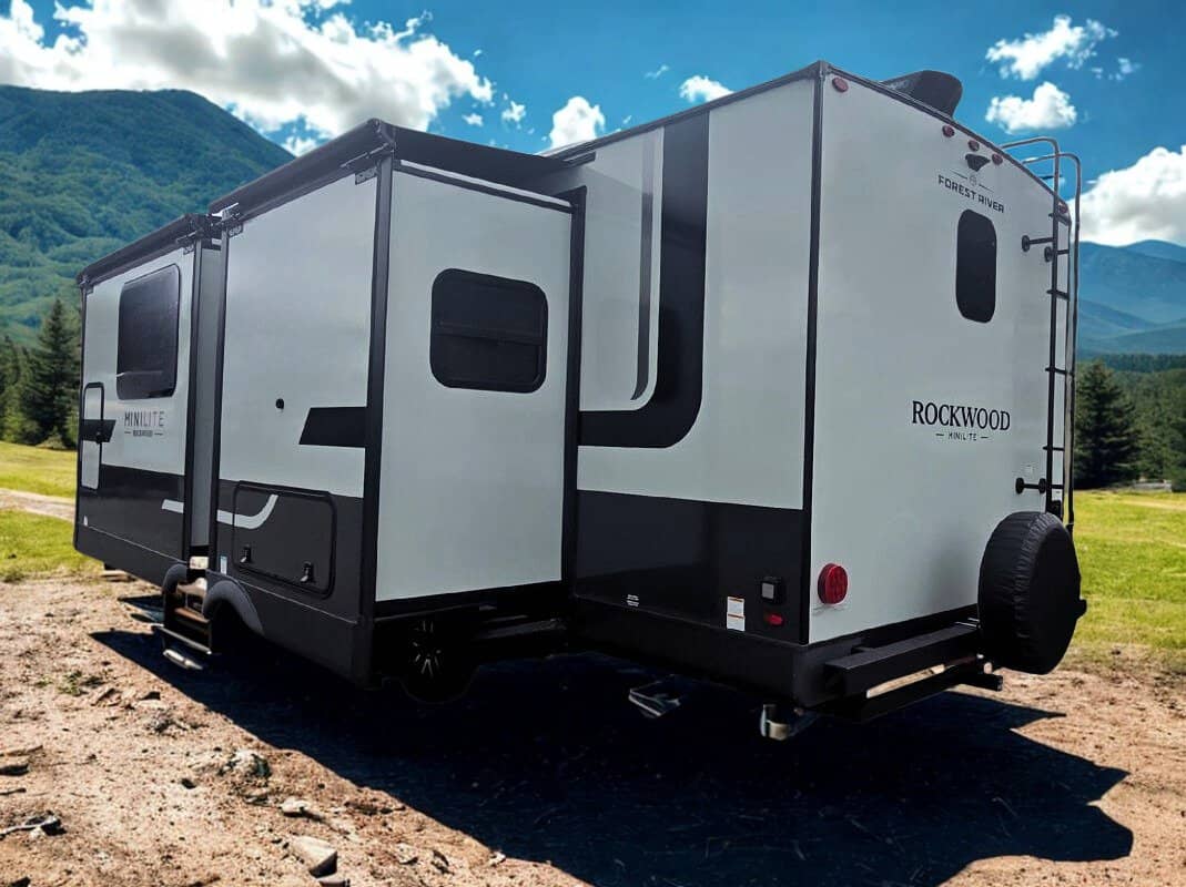 2026 Forest River 2026 Forest River Rockwood Mini Lite - thumbnail 4