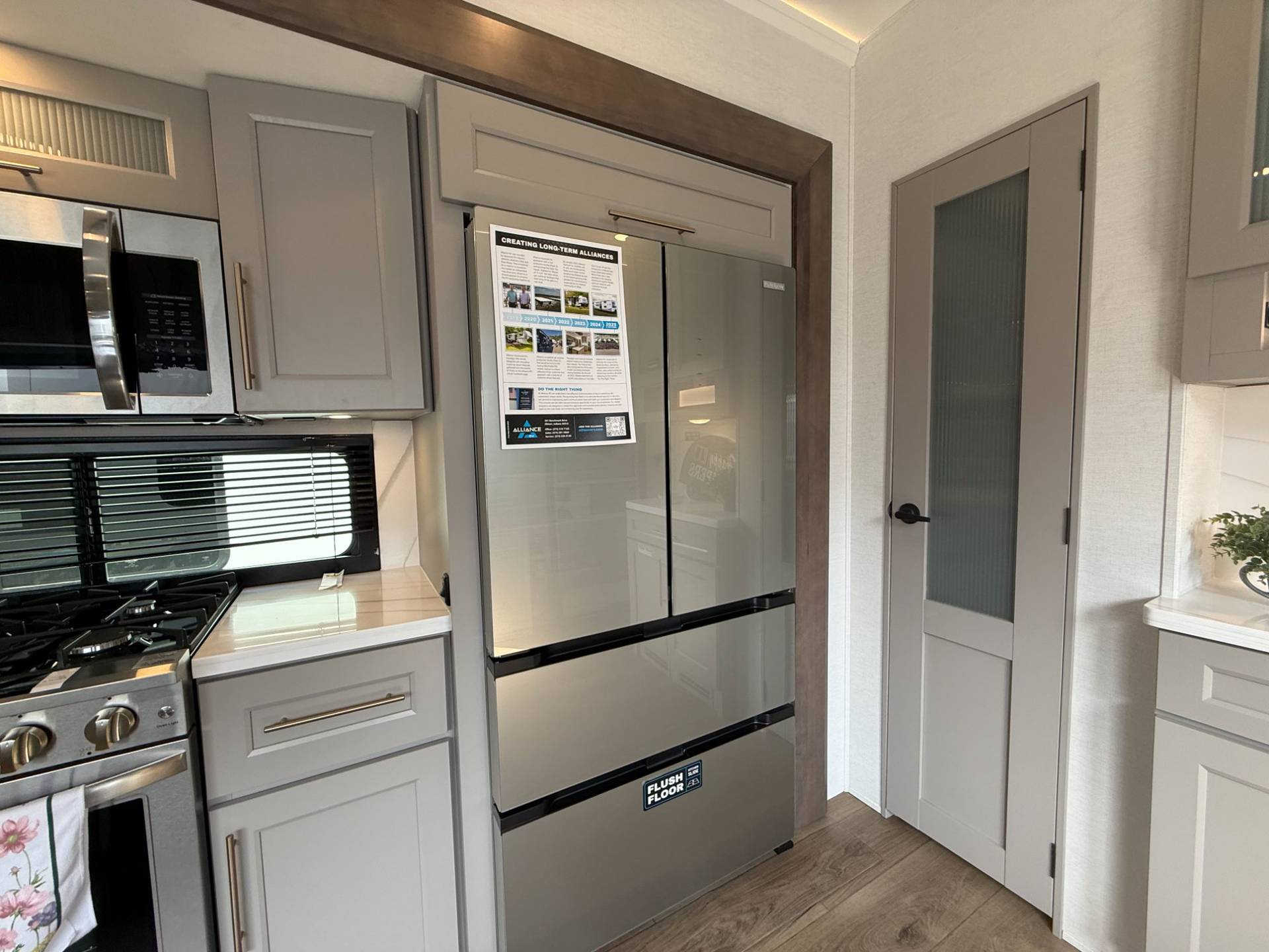 2026 Alliance RV 2026 Alliance RV Paradigm - thumbnail 10