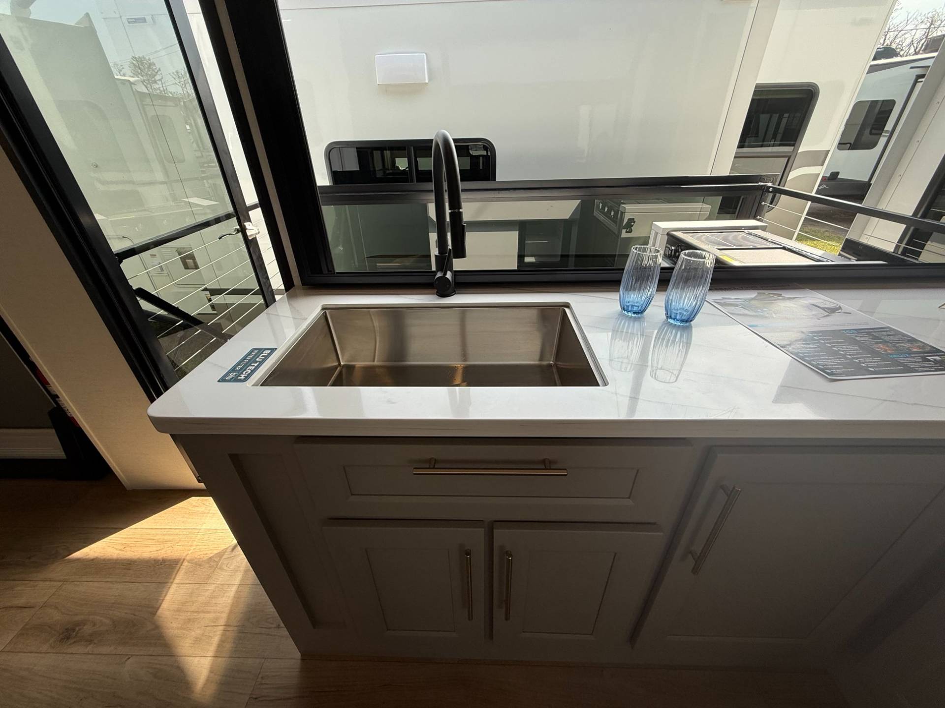 2026 Alliance RV 2026 Alliance RV Paradigm - thumbnail 14