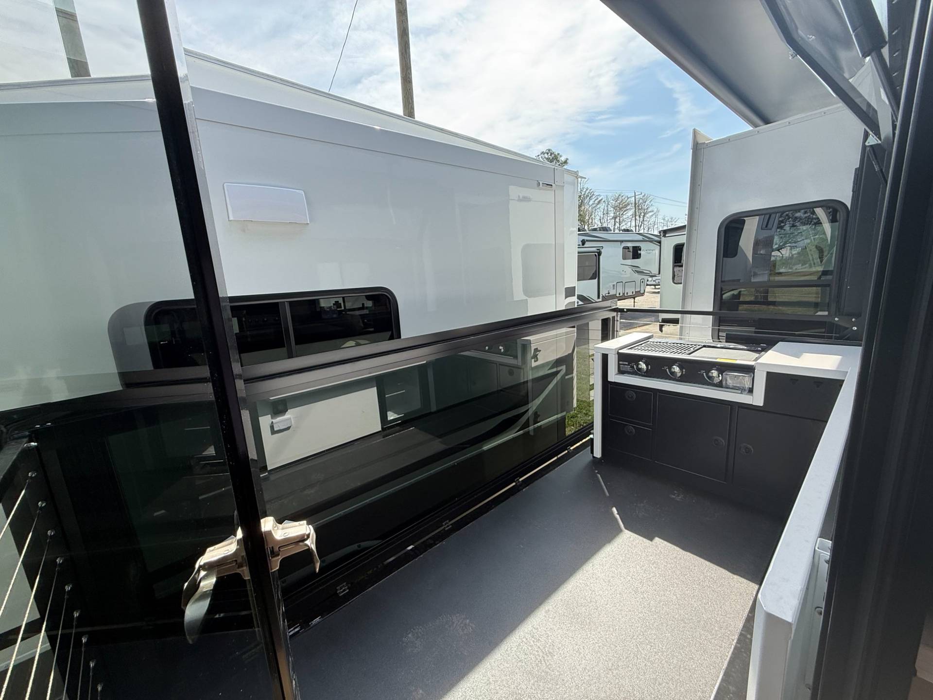 2026 Alliance RV 2026 Alliance RV Paradigm - thumbnail 15