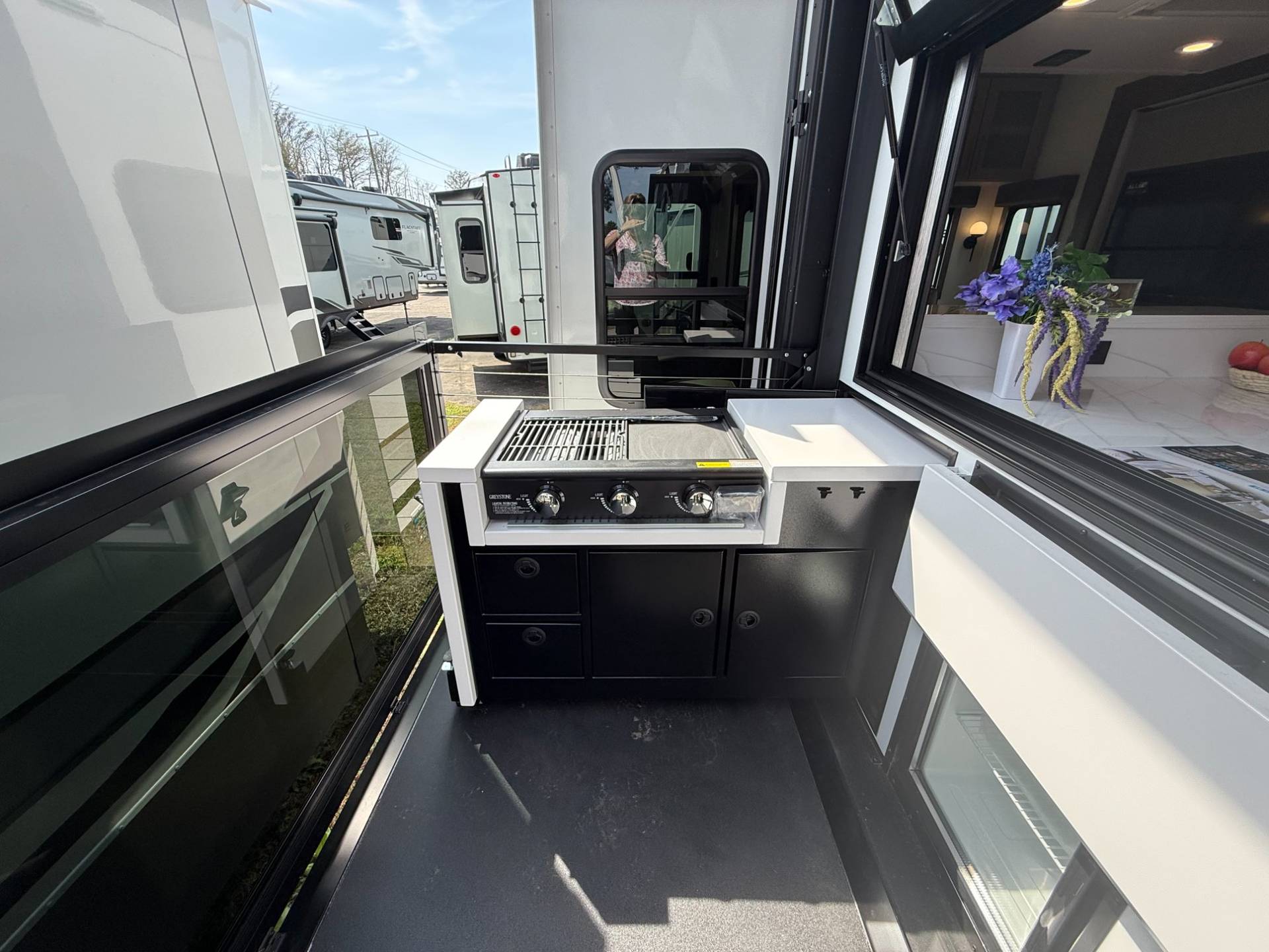 2026 Alliance RV 2026 Alliance RV Paradigm - thumbnail 16