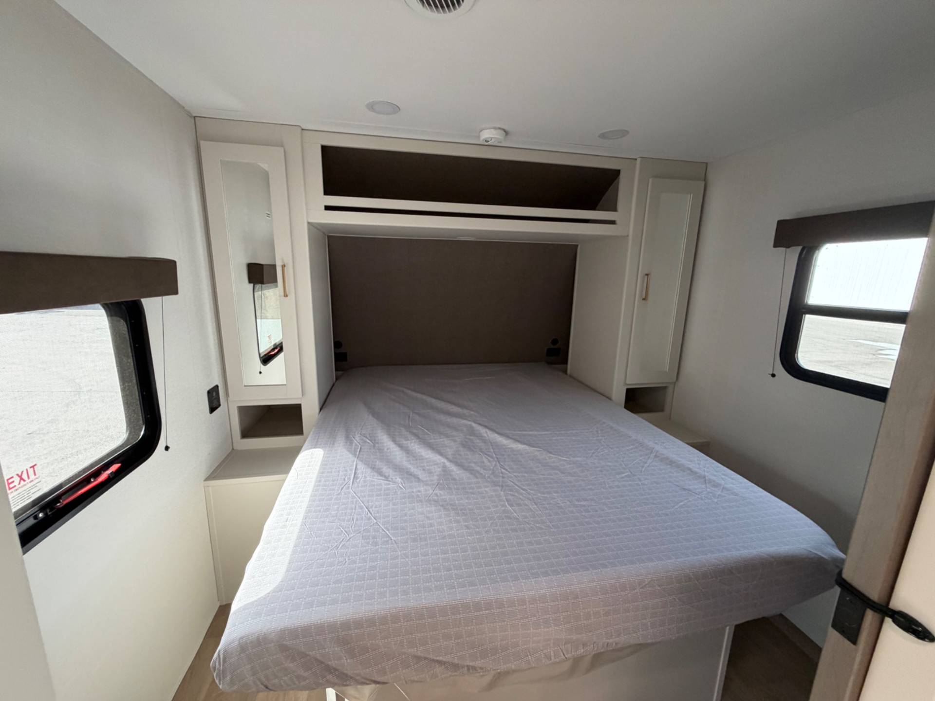 2026 Grand Design 2026 Grand Design Transcend - thumbnail 15