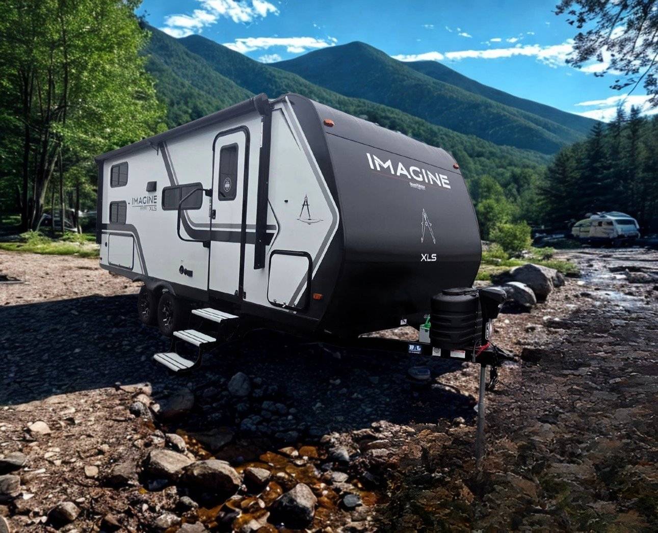 2026 Grand Design 2026 Grand Design Imagine - thumbnail 1