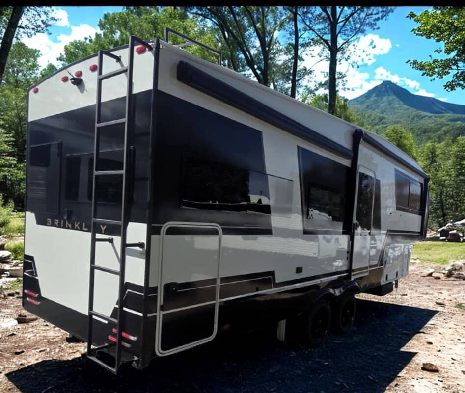 2026 Brinkley RV 2026 Brinkley RV Model Z - thumbnail 3