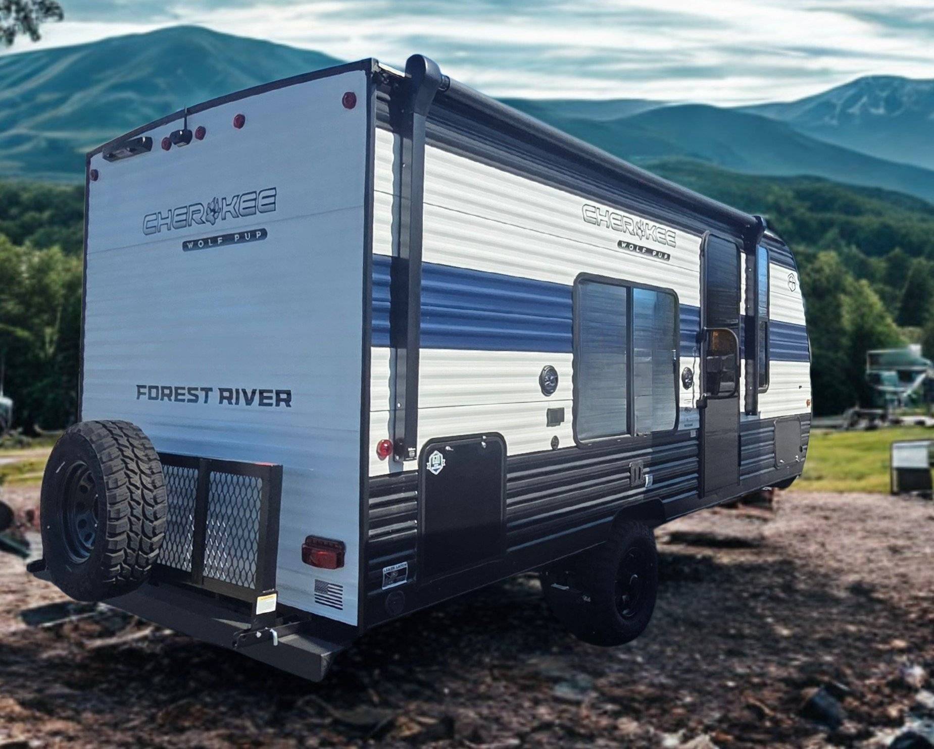 2025 Forest River 2025 Forest River Cherokee Wolf Pup - thumbnail 3