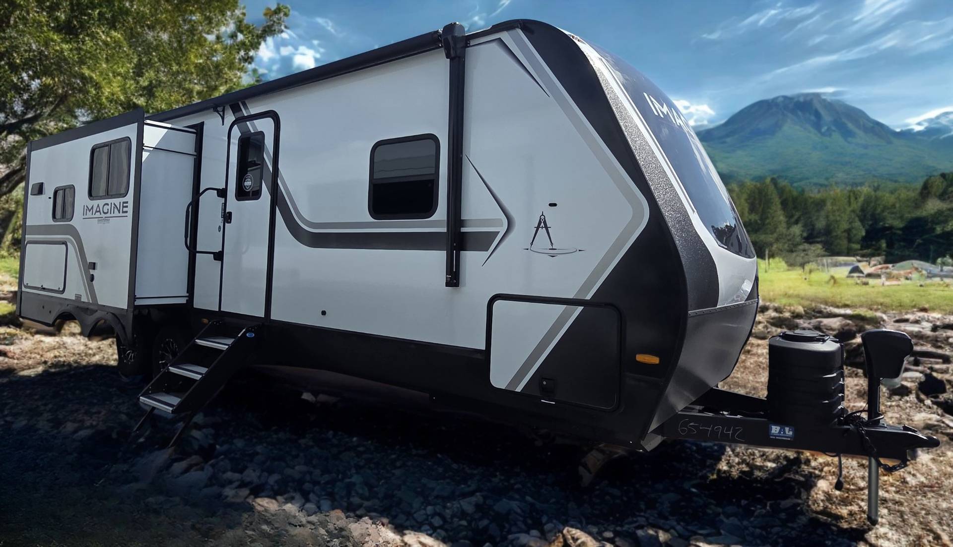 2025 Grand Design 2025 Grand Design Imagine - thumbnail 1