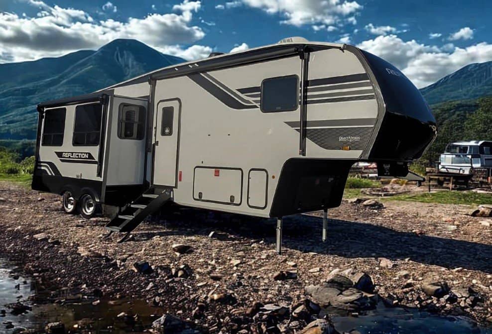 2026 Grand Design 2026 Grand Design Reflection - thumbnail 1