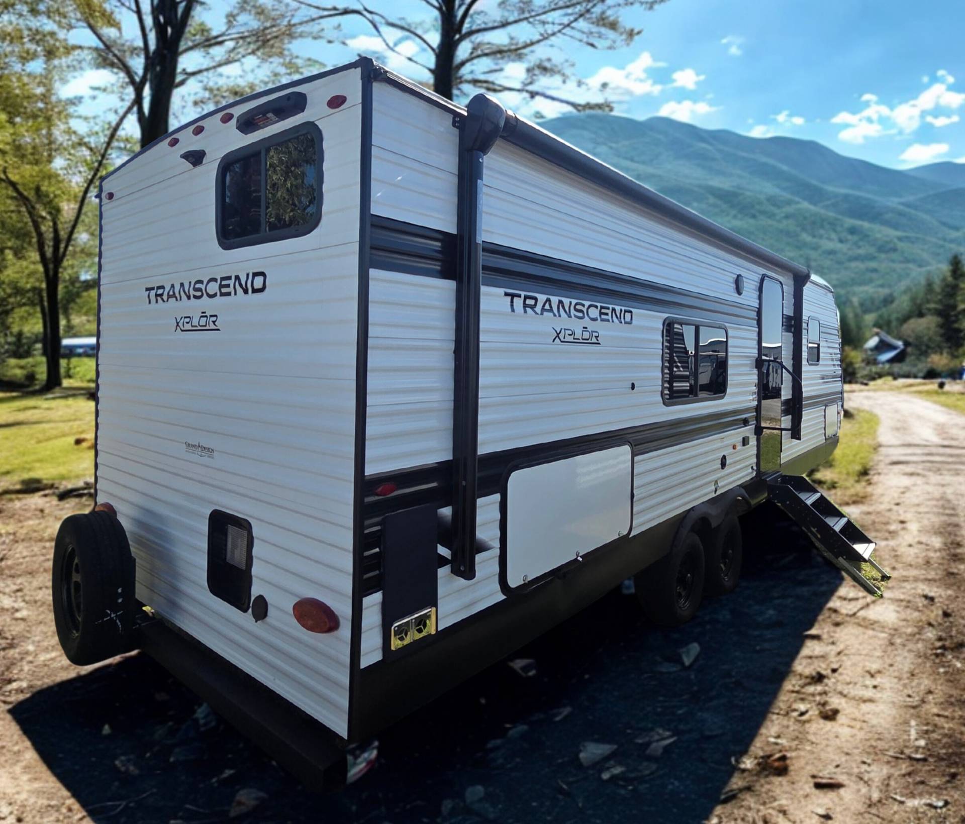 2025 Grand Design 2025 Grand Design Transcend - thumbnail 3