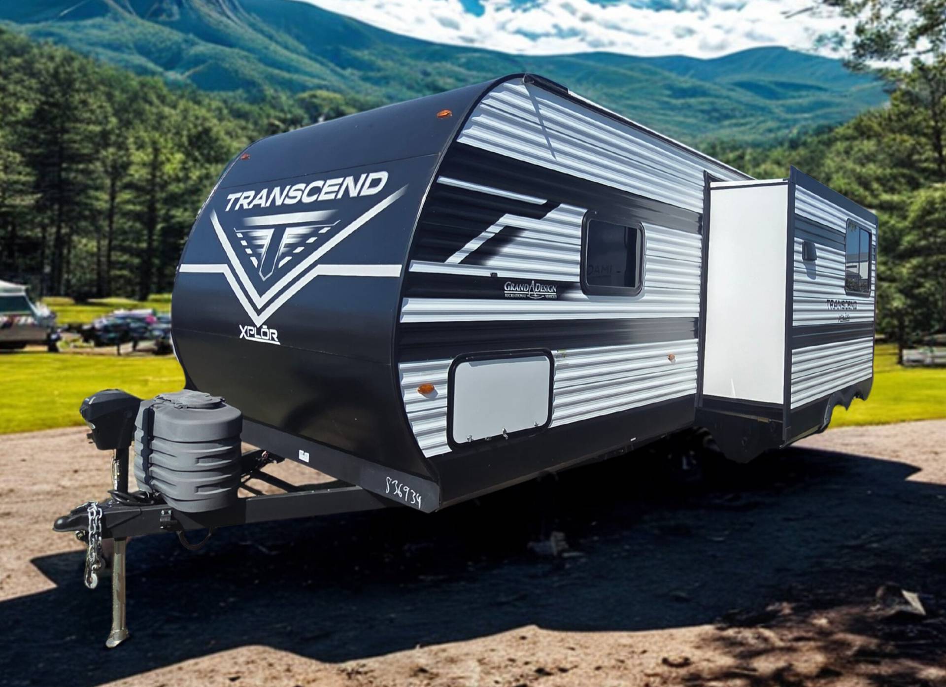 2025 Grand Design 2025 Grand Design Transcend - thumbnail 4