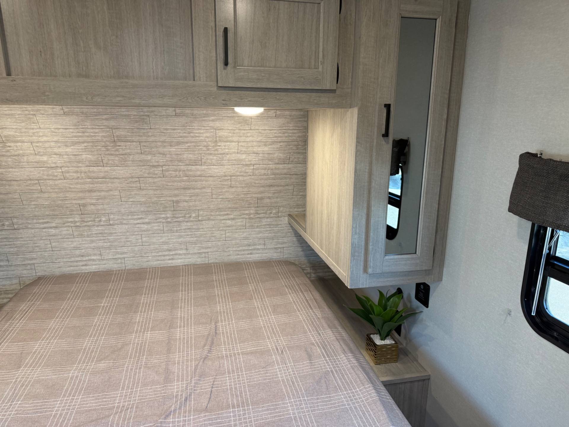 2026 Coachmen 2026 Coachmen Catalina - thumbnail 17