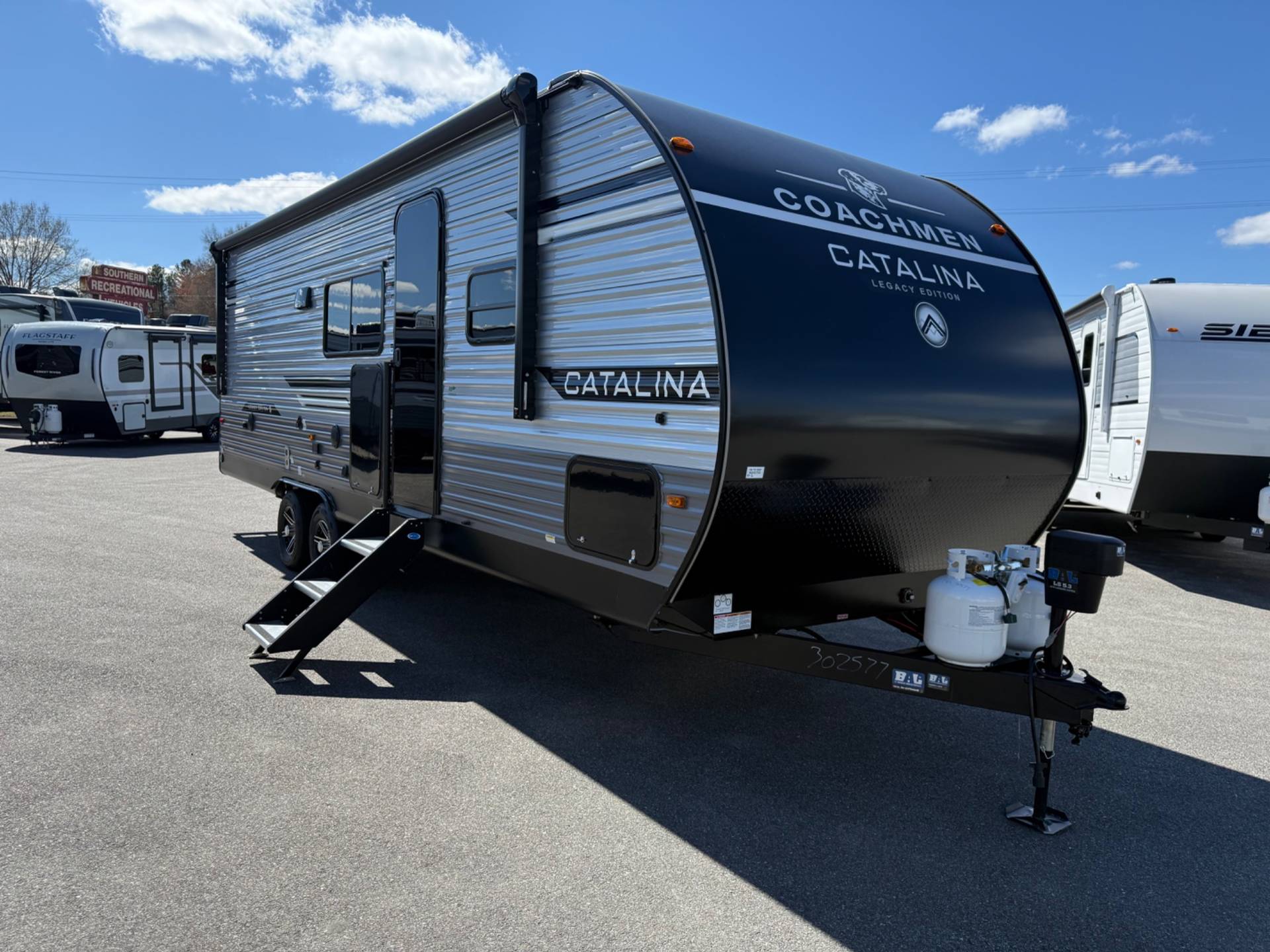 2026 Coachmen 2026 Coachmen Catalina - thumbnail 1