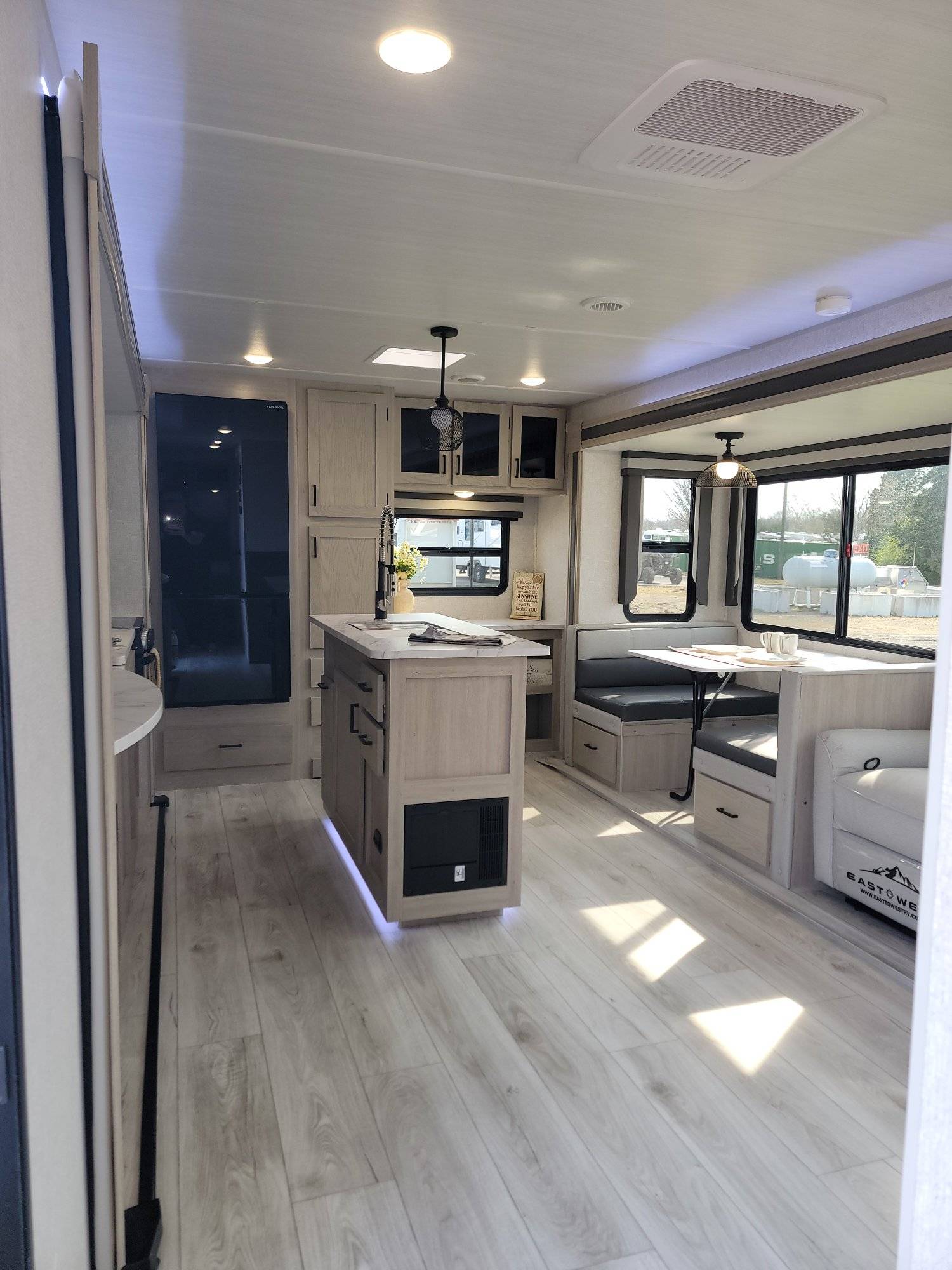 2024 East to West 2024 East to West Alta - thumbnail 12