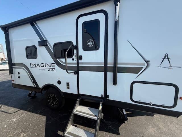 2026 Grand Design 2026 Grand Design Imagine AIM - thumbnail 5