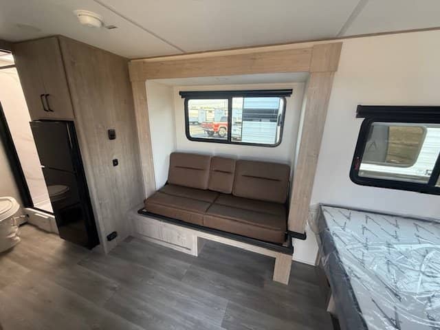 2026 Grand Design 2026 Grand Design Imagine AIM - thumbnail 7