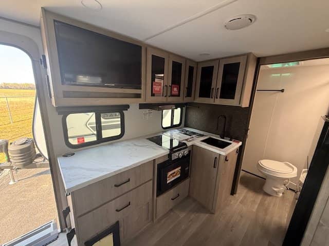 2026 Grand Design 2026 Grand Design Imagine AIM - thumbnail 8