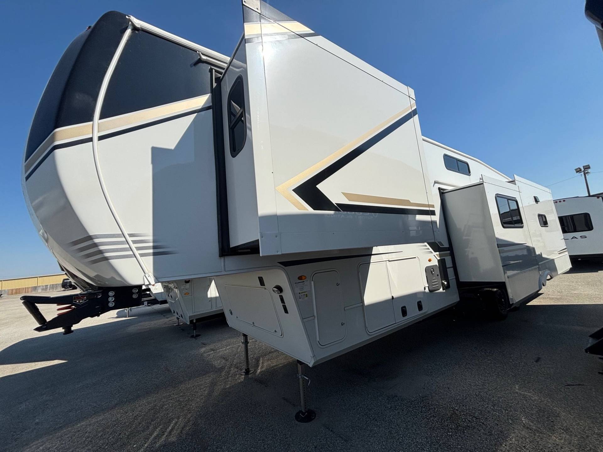 2026 Keystone RV 2026 Keystone RV Keystone Cougar - thumbnail 6