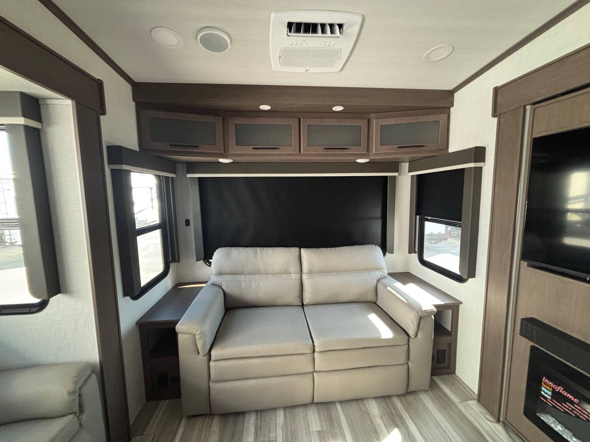 2026 Keystone RV 2026 Keystone RV Keystone Cougar - thumbnail 18