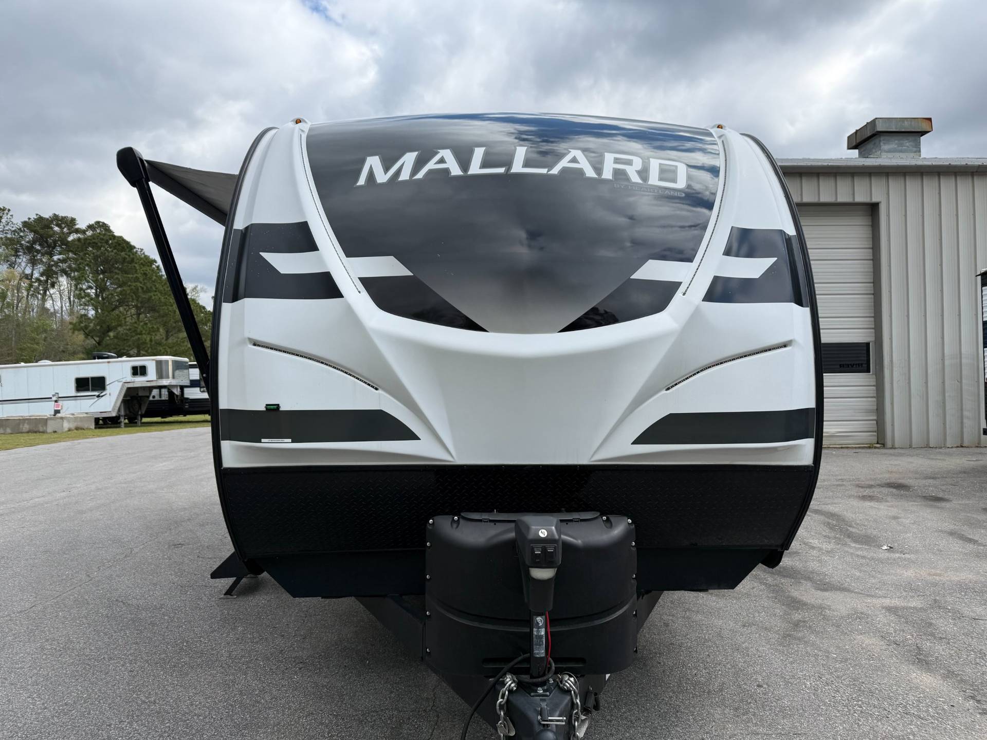 2023 Heartland 2023 Heartland Mallard - thumbnail 3