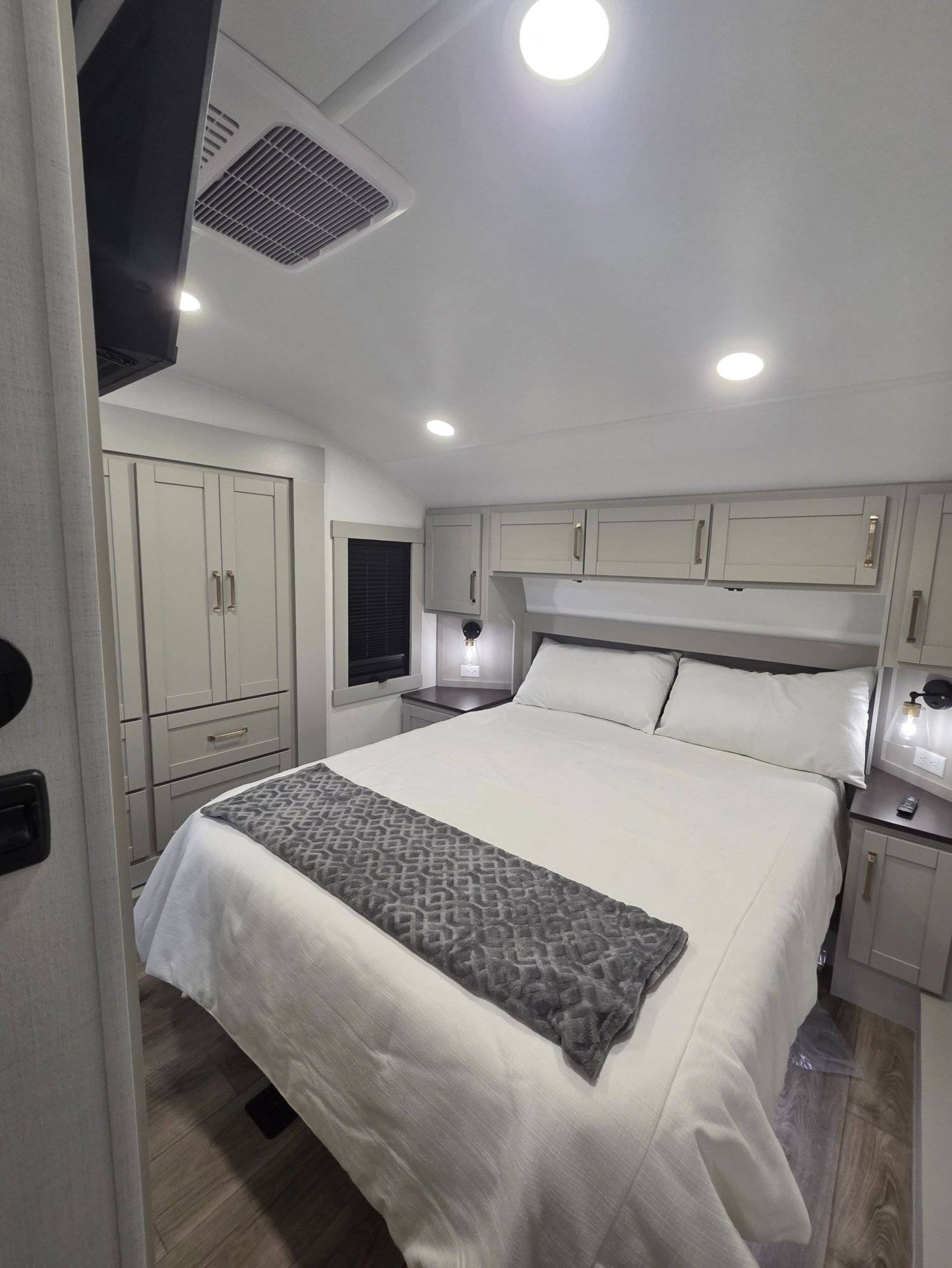 2026 Brinkley RV 2026 Brinkley RV Model Z - thumbnail 18