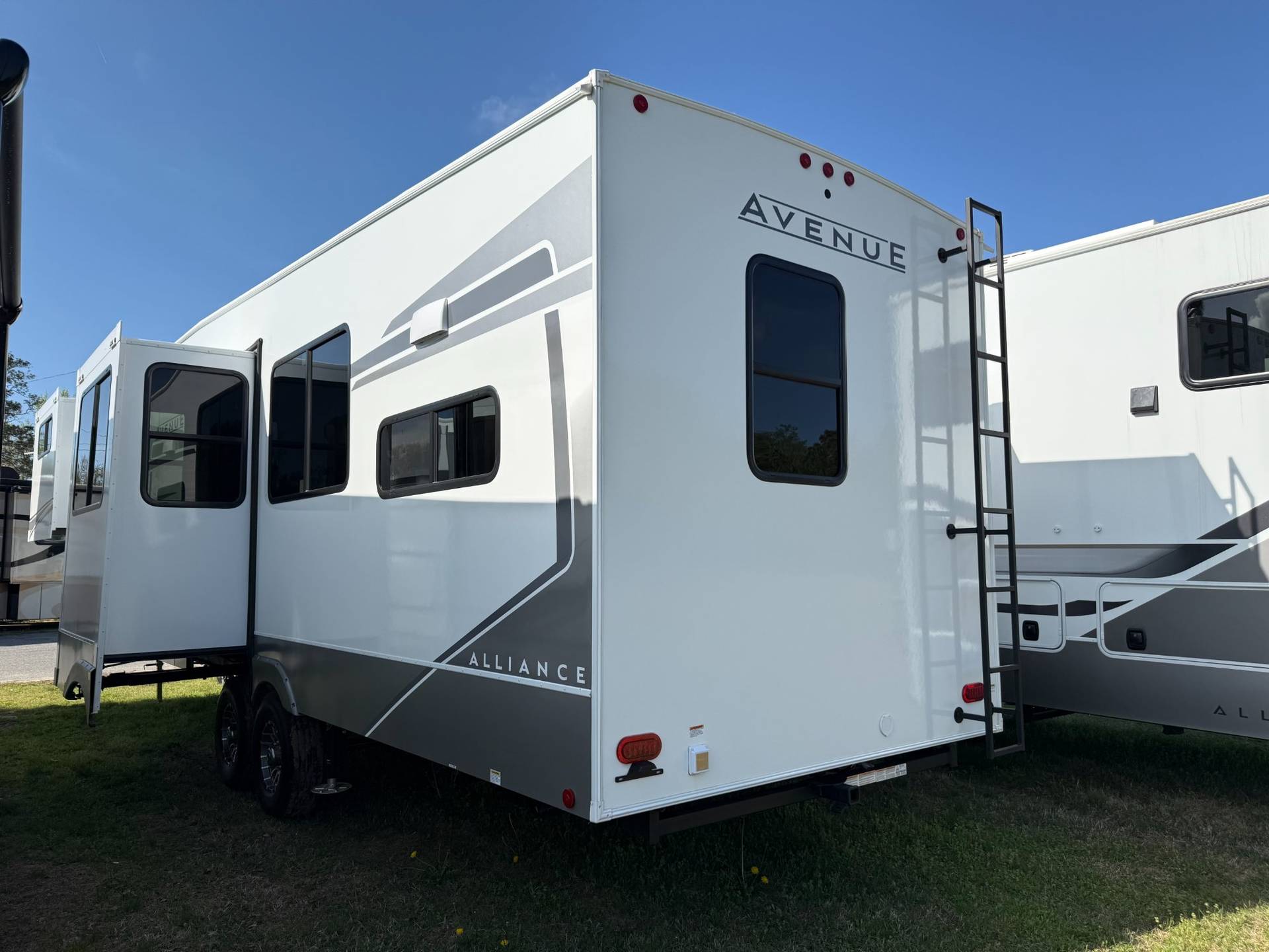 2026 Alliance RV 2026 Alliance RV Avenue - thumbnail 37