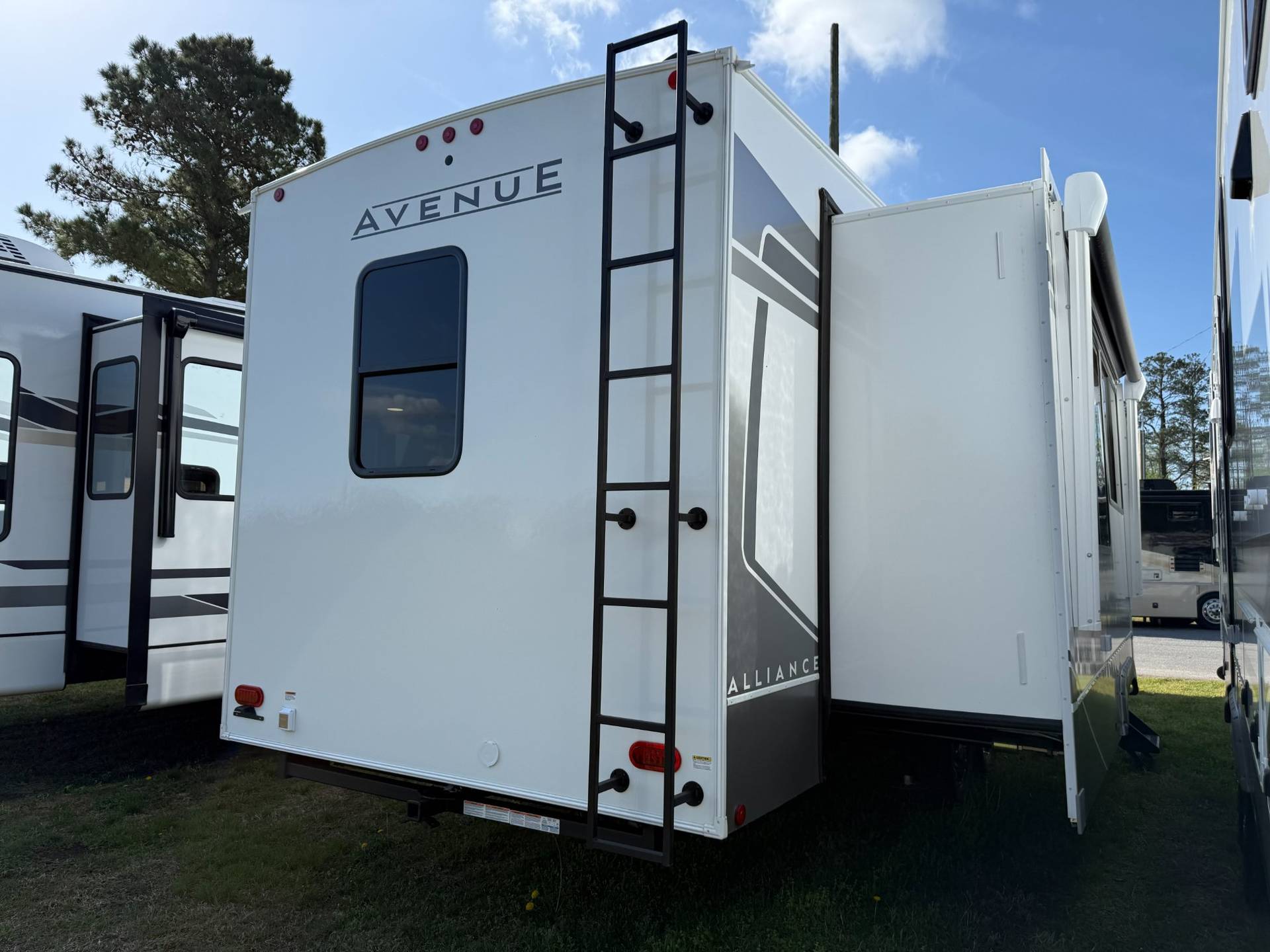 2026 Alliance RV 2026 Alliance RV Avenue - thumbnail 39