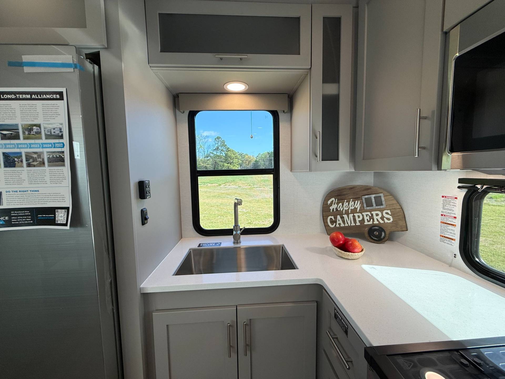 2026 Alliance RV 2026 Alliance RV Avenue - thumbnail 10