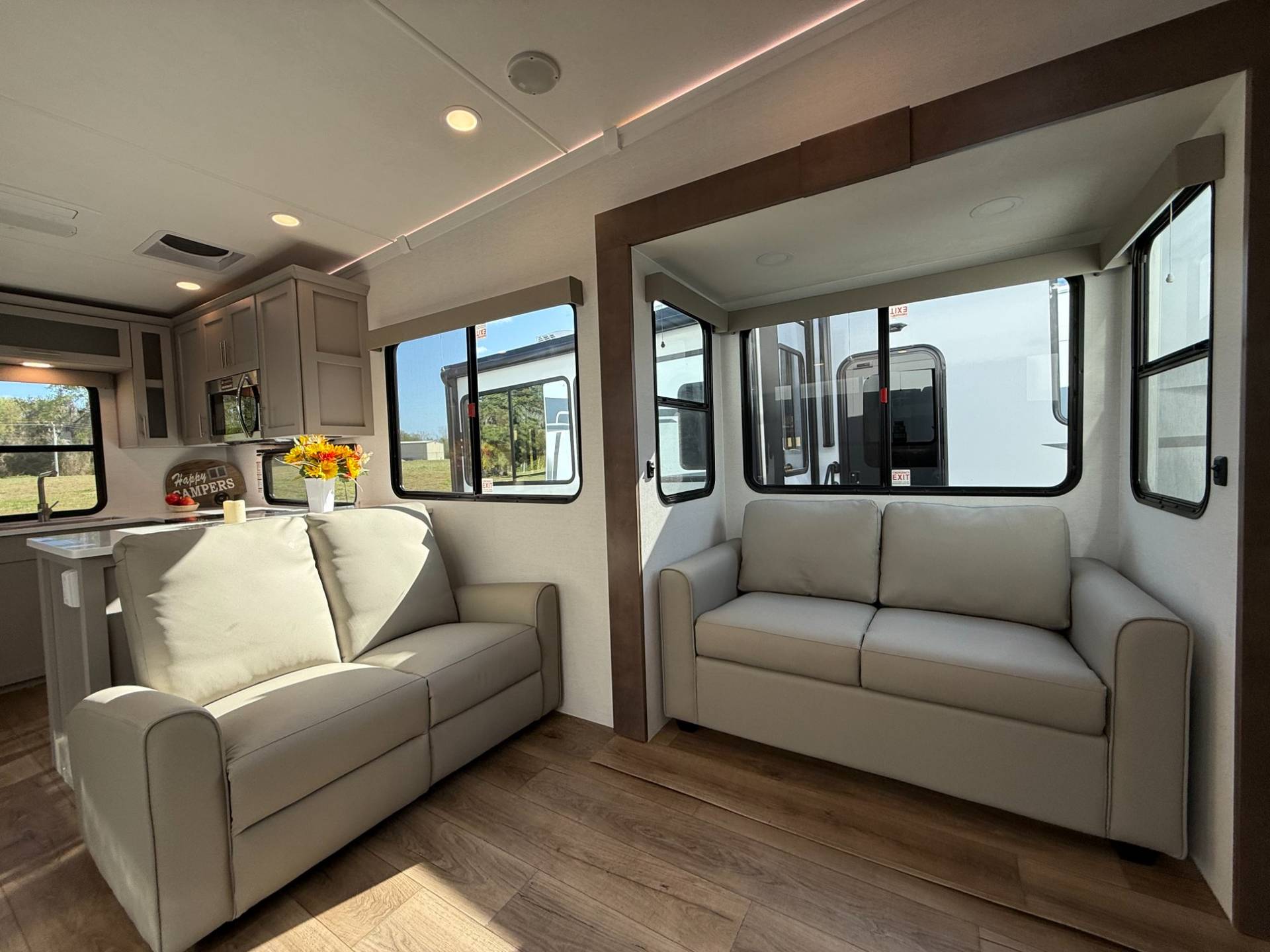 2026 Alliance RV 2026 Alliance RV Avenue - thumbnail 18