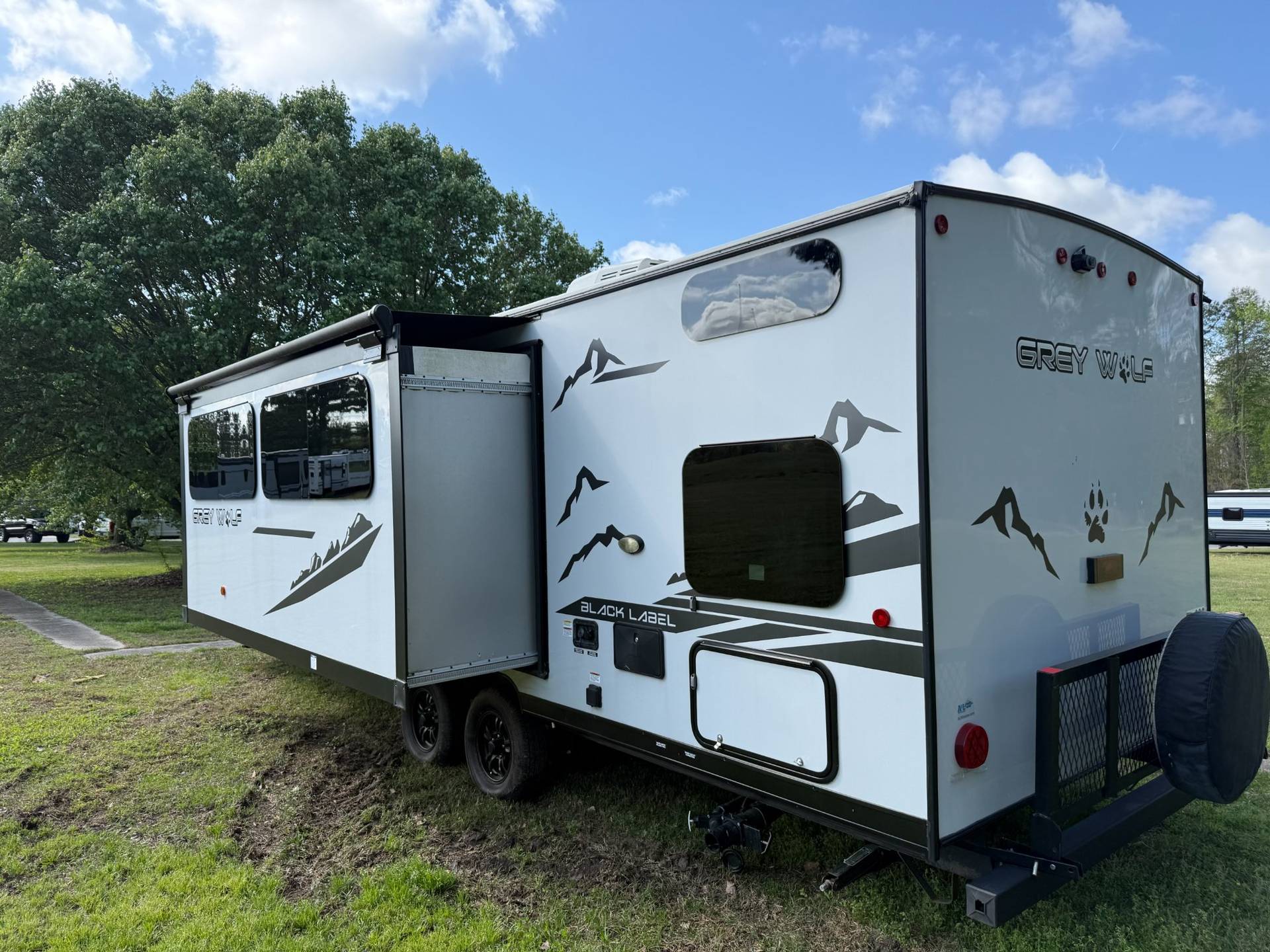 2023 Cherokee 2023 Cherokee Grey Wolf Black Label - thumbnail 27