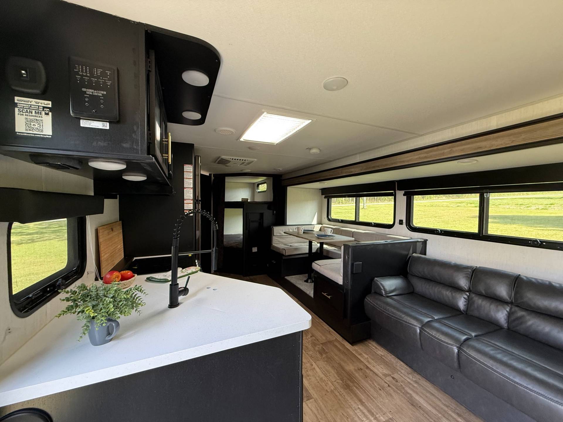 2023 Cherokee 2023 Cherokee Grey Wolf Black Label - thumbnail 5