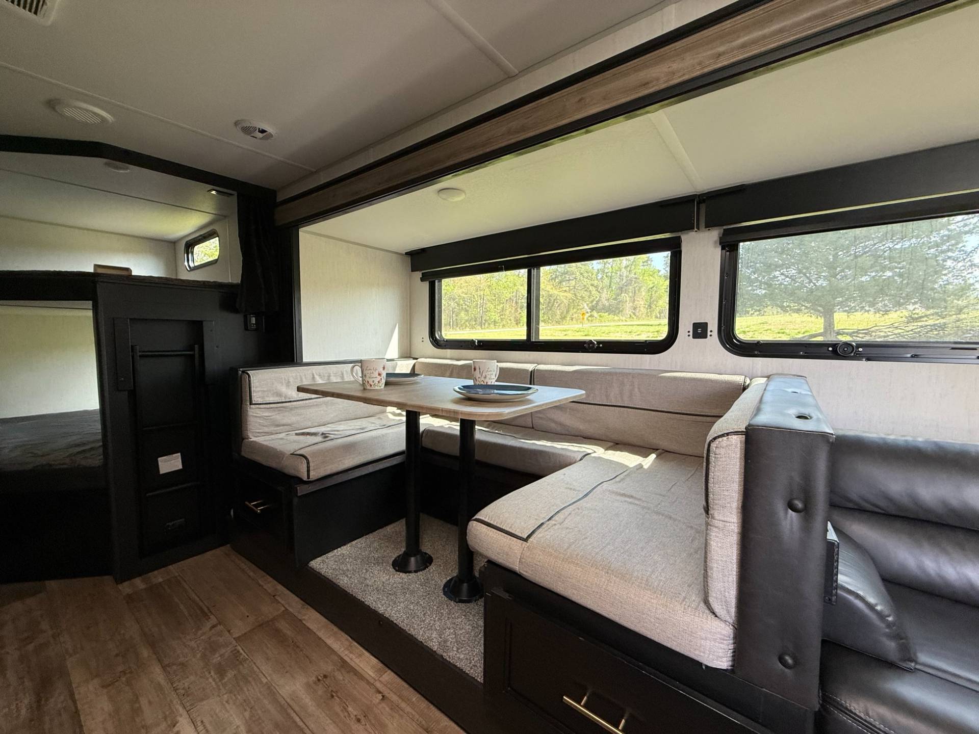 2023 Cherokee 2023 Cherokee Grey Wolf Black Label - thumbnail 10