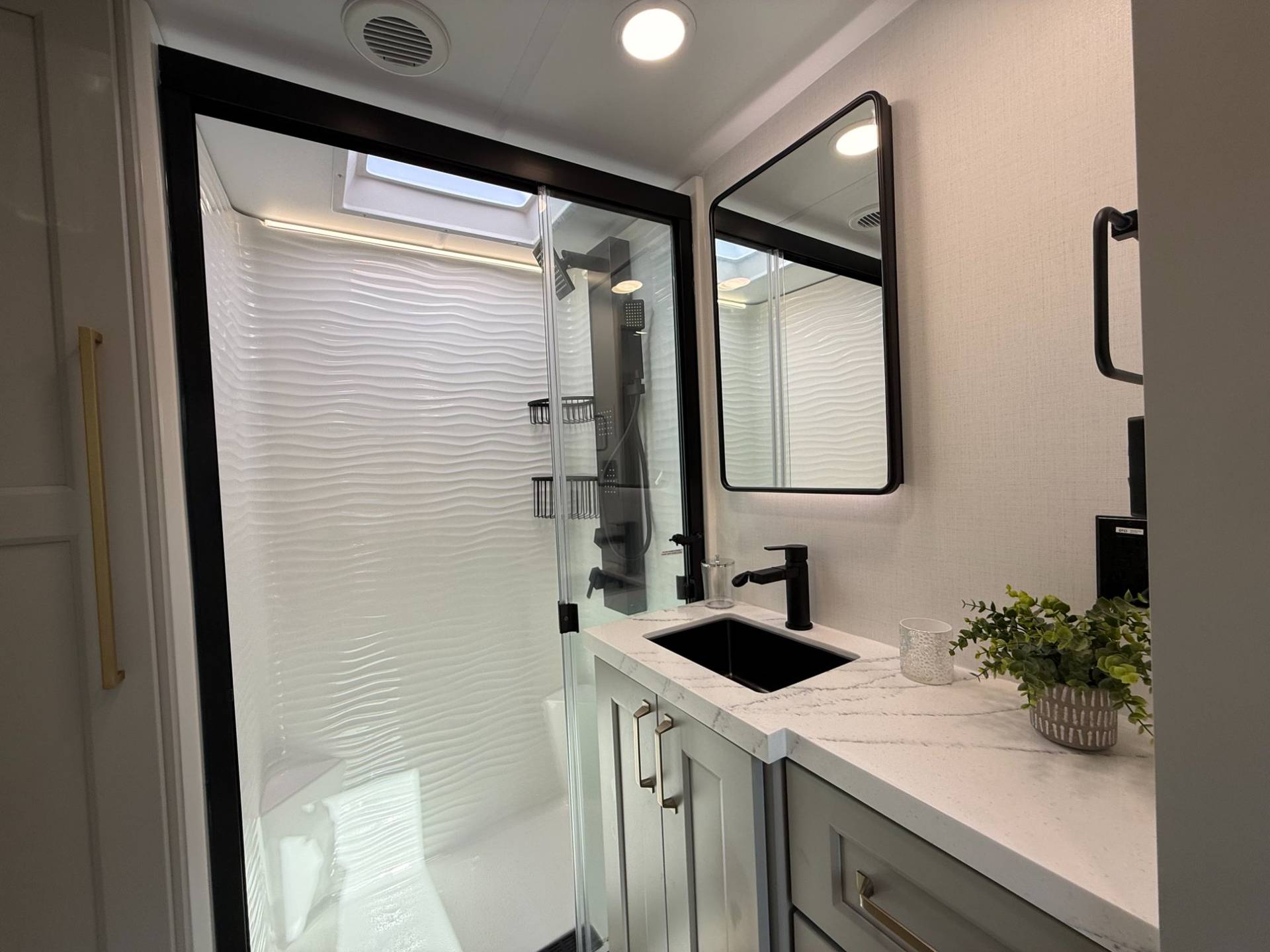 2026 Brinkley RV 2026 Brinkley RV Model G - thumbnail 22