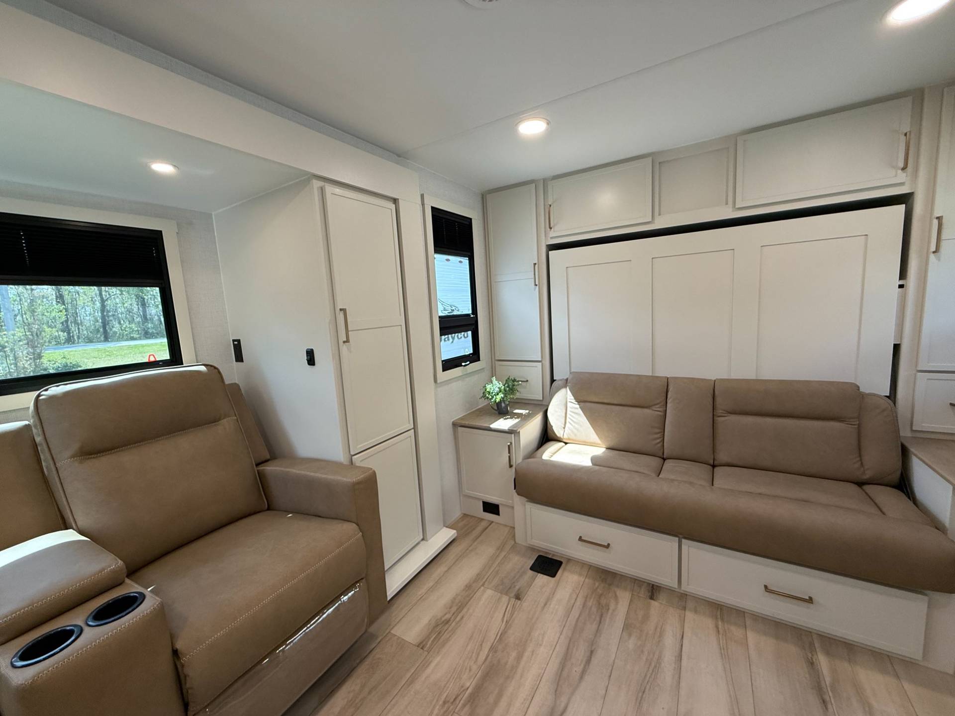 2026 Brinkley RV 2026 Brinkley RV Model IX - thumbnail 17