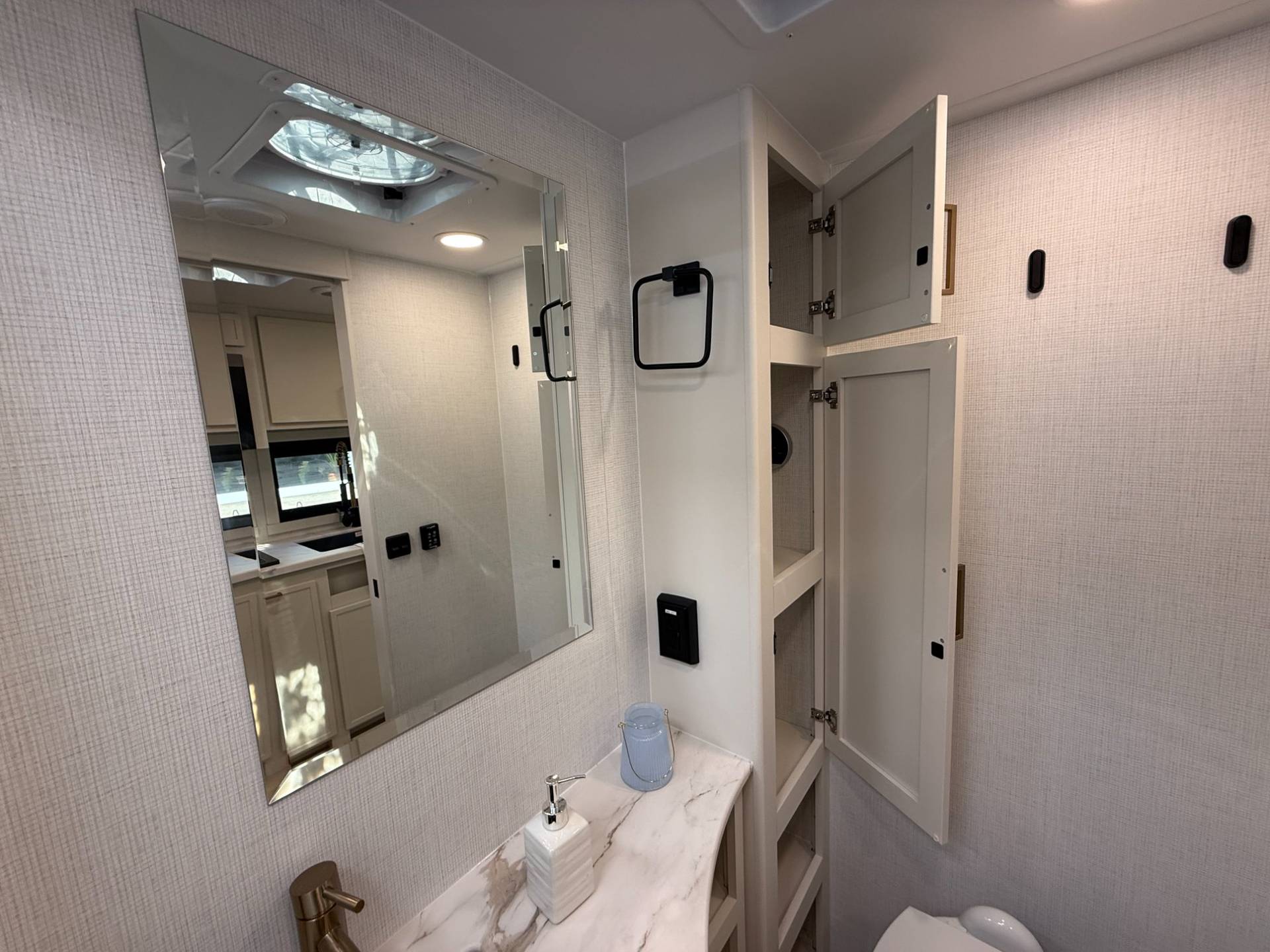 2026 Brinkley RV 2026 Brinkley RV Model IX - thumbnail 22