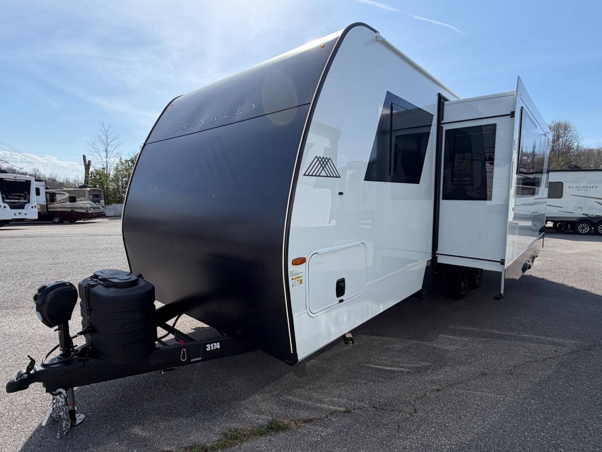 2026 Brinkley RV 2026 Brinkley RV Model IX - thumbnail 3